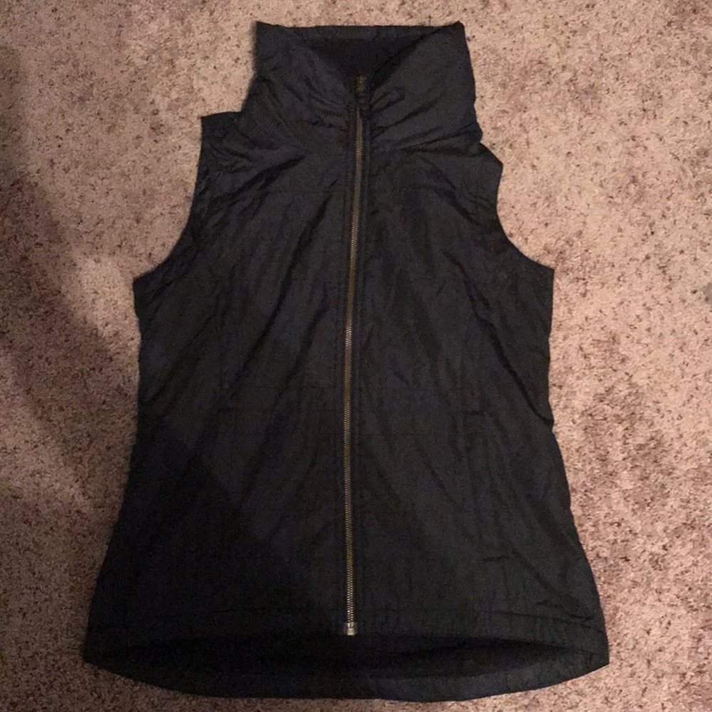 Athletic vest